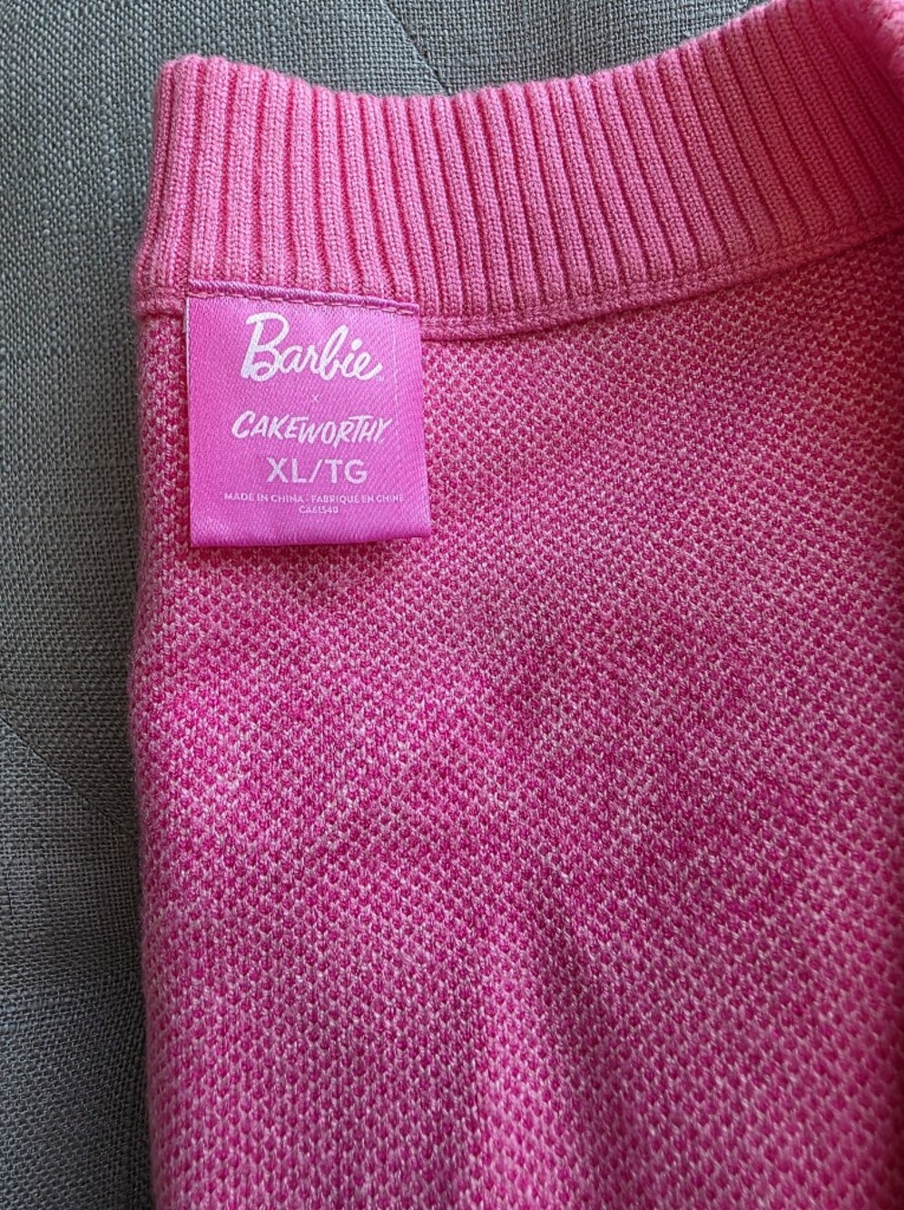 Barbie Sweater Vest Cakeworthy - Picture 8 of 9